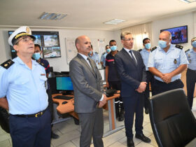 وزير الدّاخلية يتابع سير عمليات إطفاء حريق جبل برج السّدرية